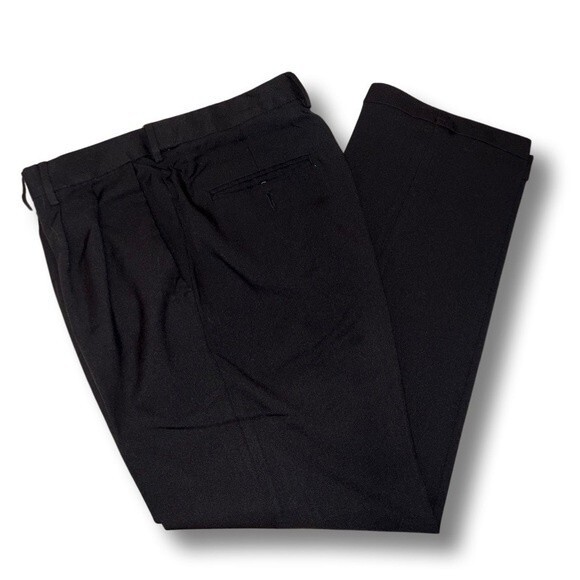 HAGGAR Premium Black Pleated Dress Pants Men’s 32x30 Classic Fit - Picture 1 of 2
